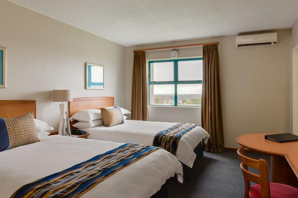Protea Hotel By Marriott Cape Town Tyger Valley Bellville Εξωτερικό φωτογραφία