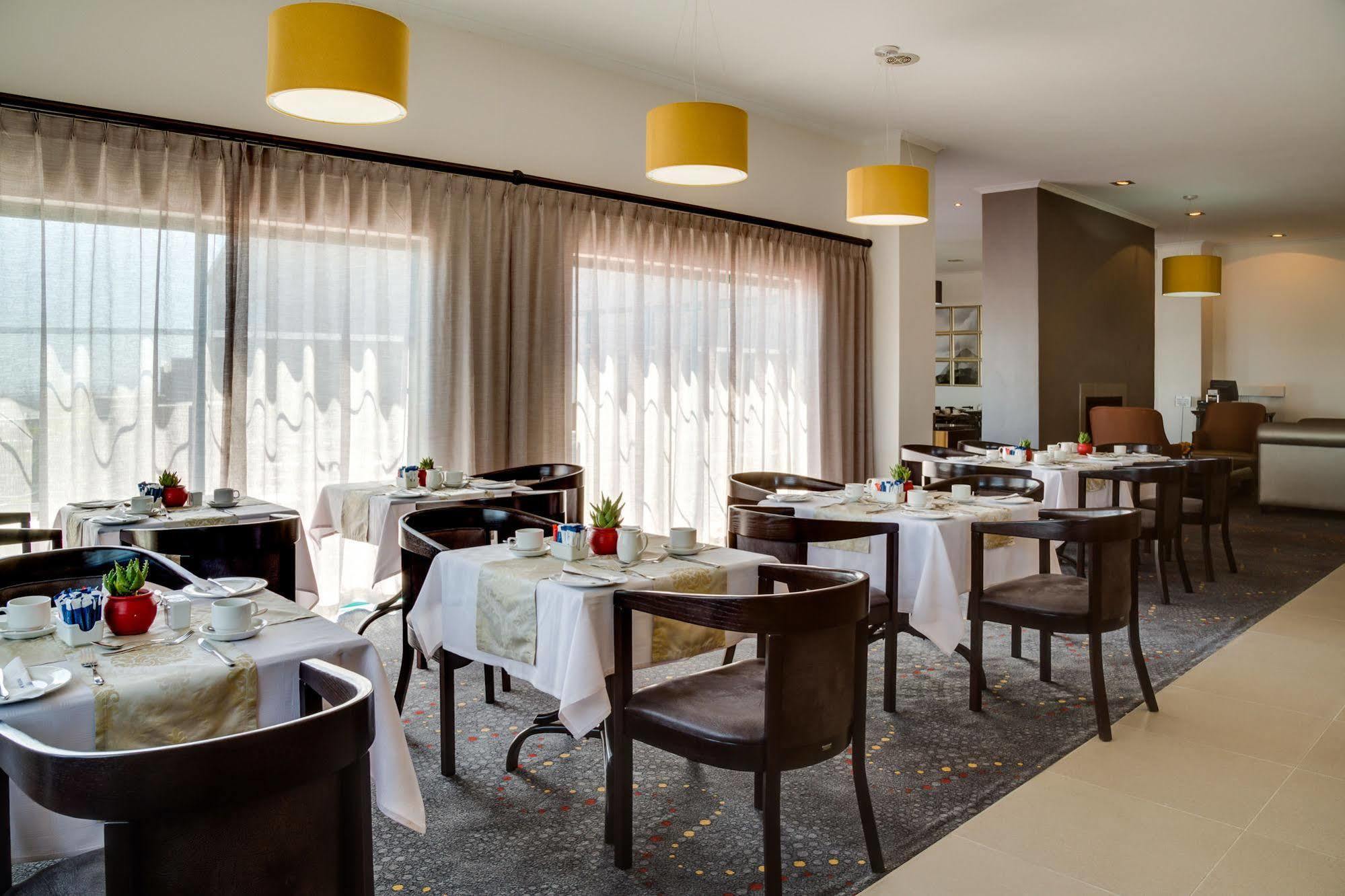 Protea Hotel By Marriott Cape Town Tyger Valley Bellville Εξωτερικό φωτογραφία