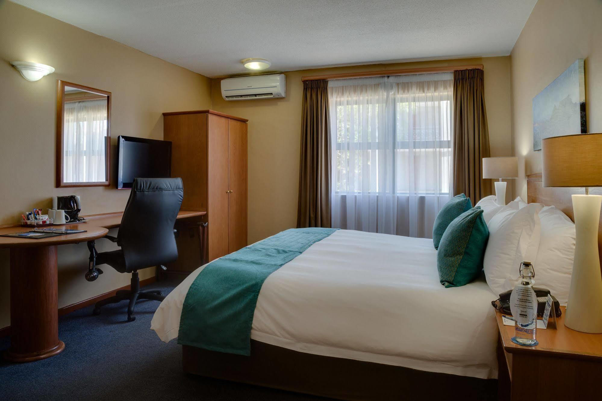 Protea Hotel By Marriott Cape Town Tyger Valley Bellville Εξωτερικό φωτογραφία